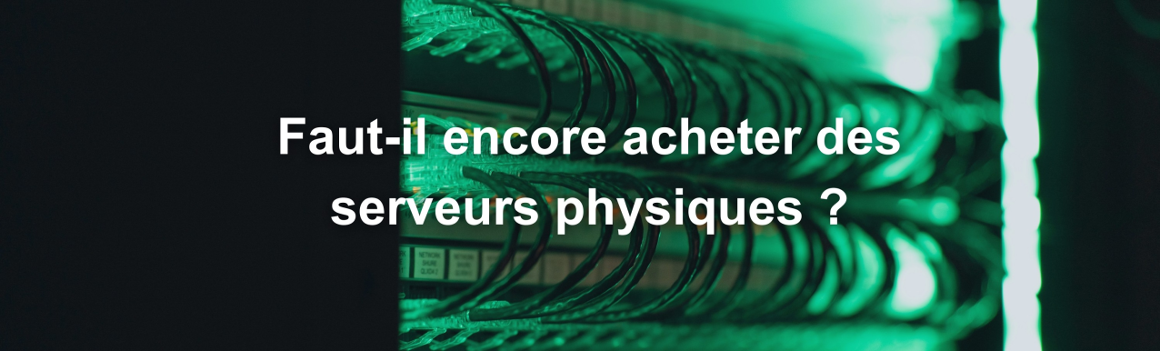 Serveur physique installé dans une baie informatique d’entreprise
